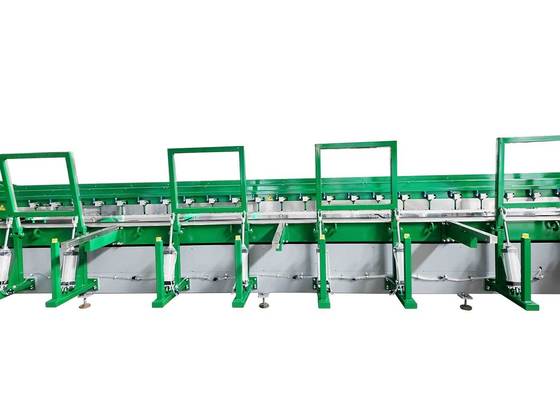 เครื่องเชื่อมแผ่นพลาสติกมาตรฐาน DVS, เครื่องเชื่อมฟิวชั่นแบบแผ่น 4 เมตร