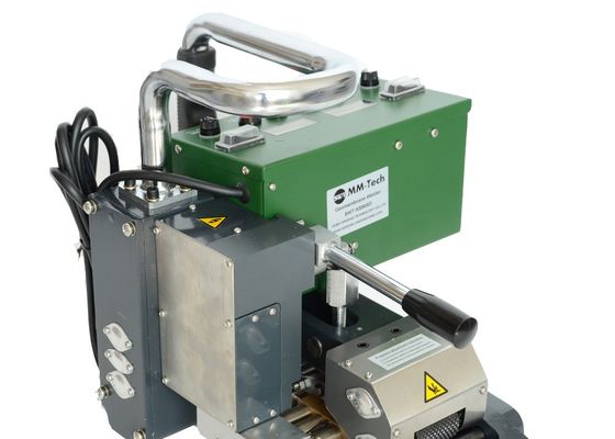 1800W Hdpe Geomembrane Hot Wedge Welder อัตโนมัติสำหรับ 1.0-3.0 มม. SWT-NS900D